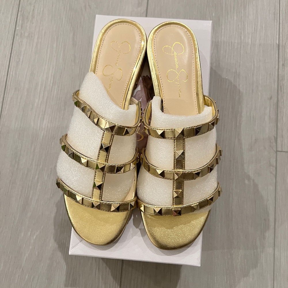 Jessica Simpson Gold Sandals, Size 11M